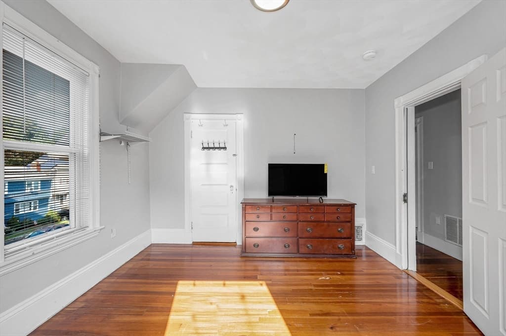 77 Verona St, Lynn MA 01904 photo 26