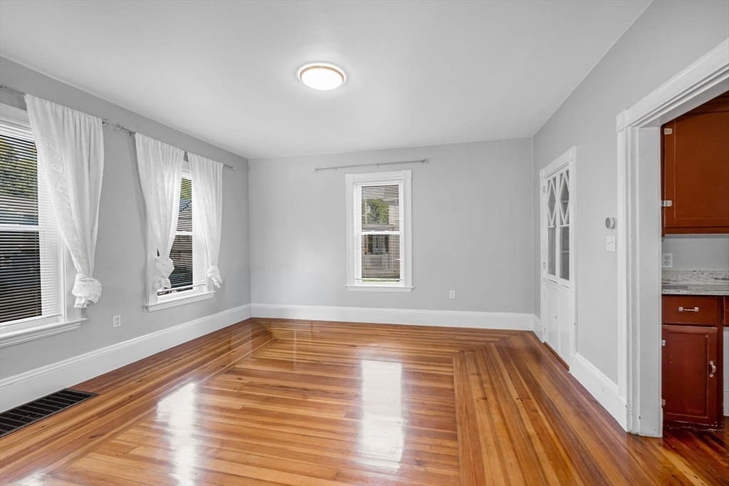 77 Verona St, Lynn MA 01904 photo 10
