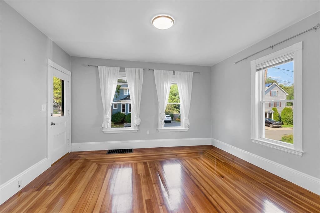 77 Verona St, Lynn MA 01904 photo 11