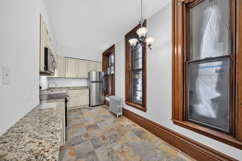 533 Locust St # 3, Fall River MA 02720 photo 11