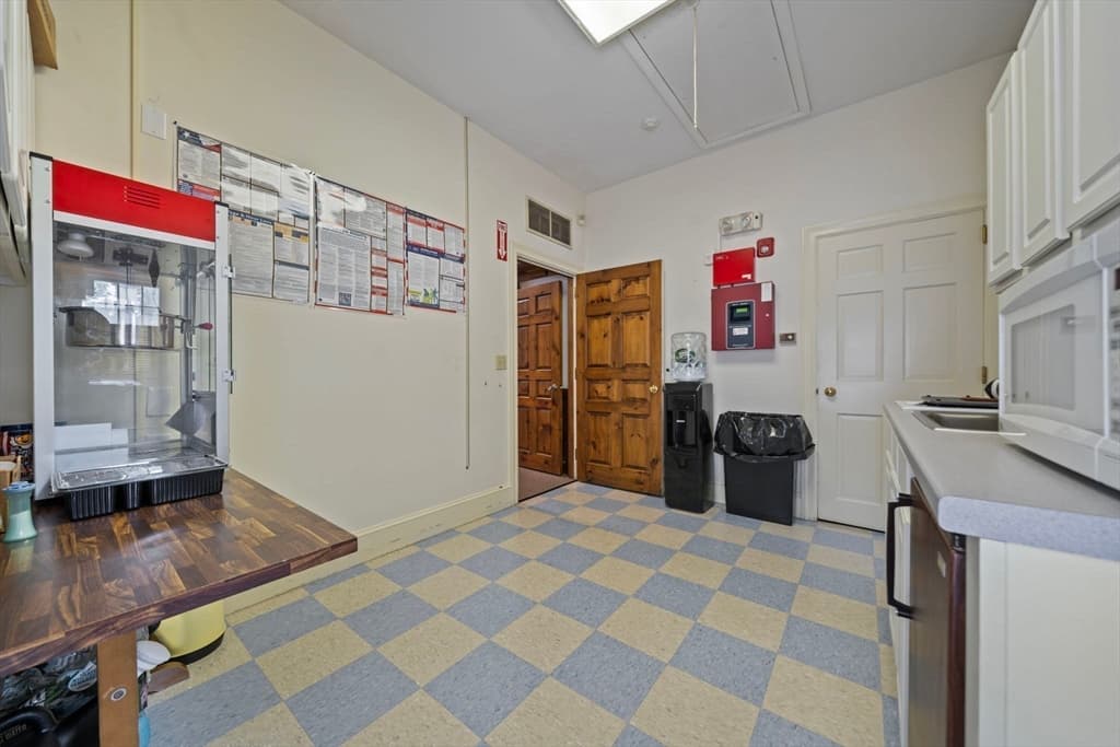 10 W Main St, Merrimac MA 01860 photo 22