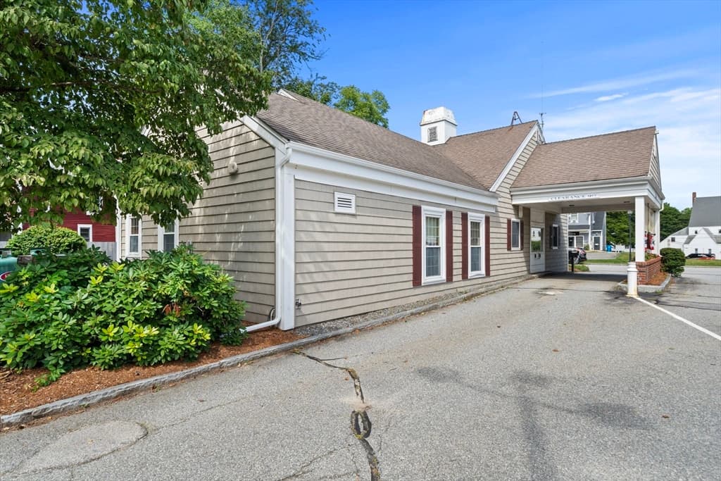 10 W Main St, Merrimac MA 01860 photo 3