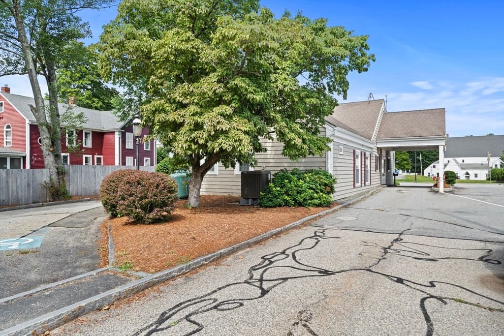 10 W Main St, Merrimac MA 01860 photo 4