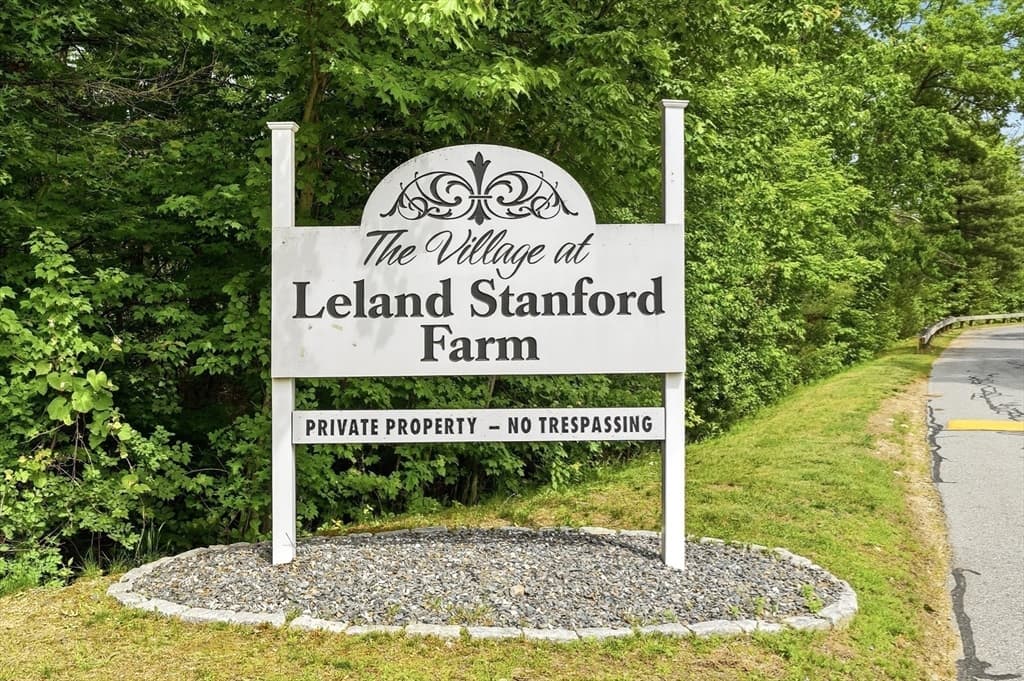23 Governors Way # D, Milford MA 01757 photo 35