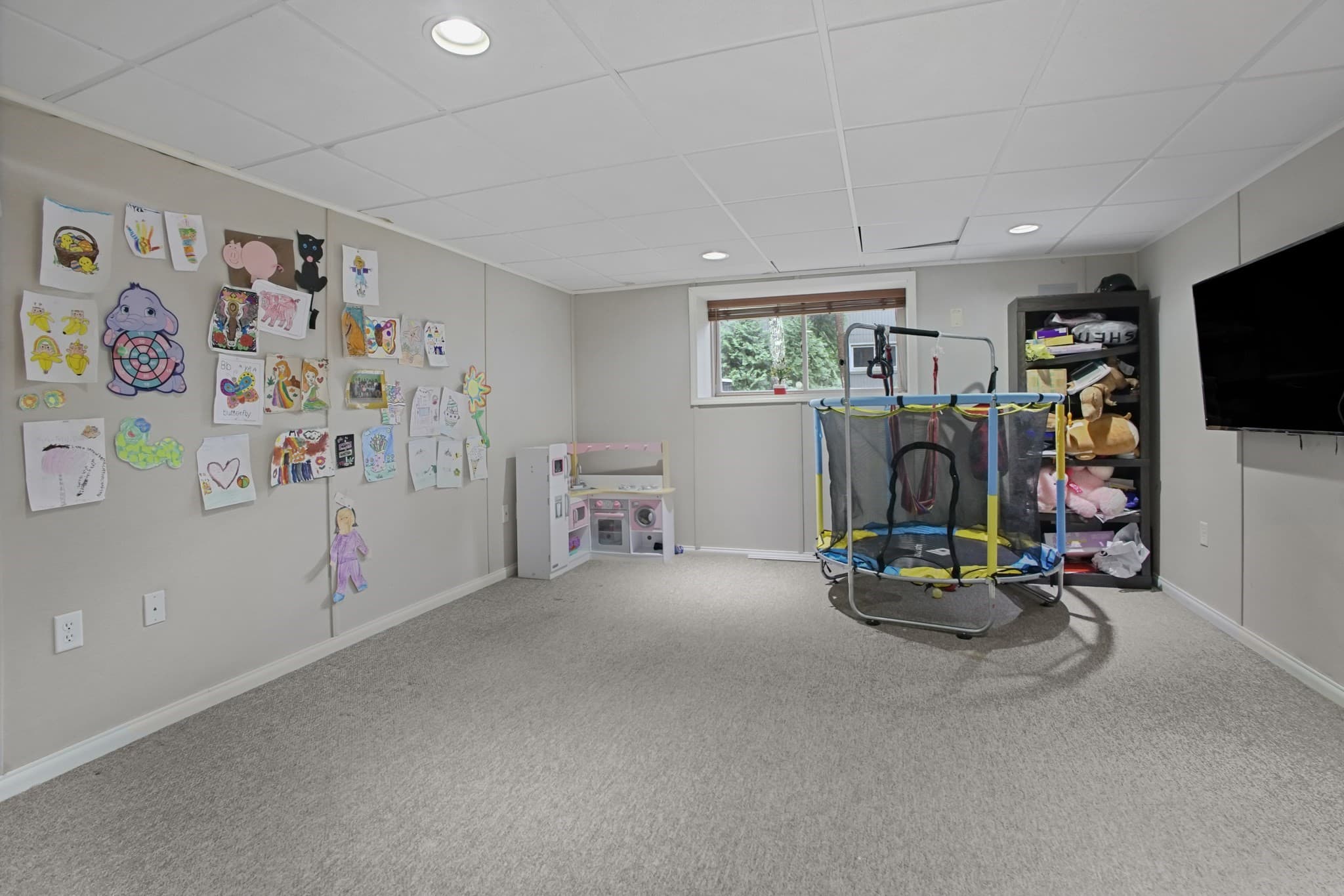 Condominium at 5 Highness Dr # 5, Uxbridge MA 01569, Uxbridge, photo 17 of 21