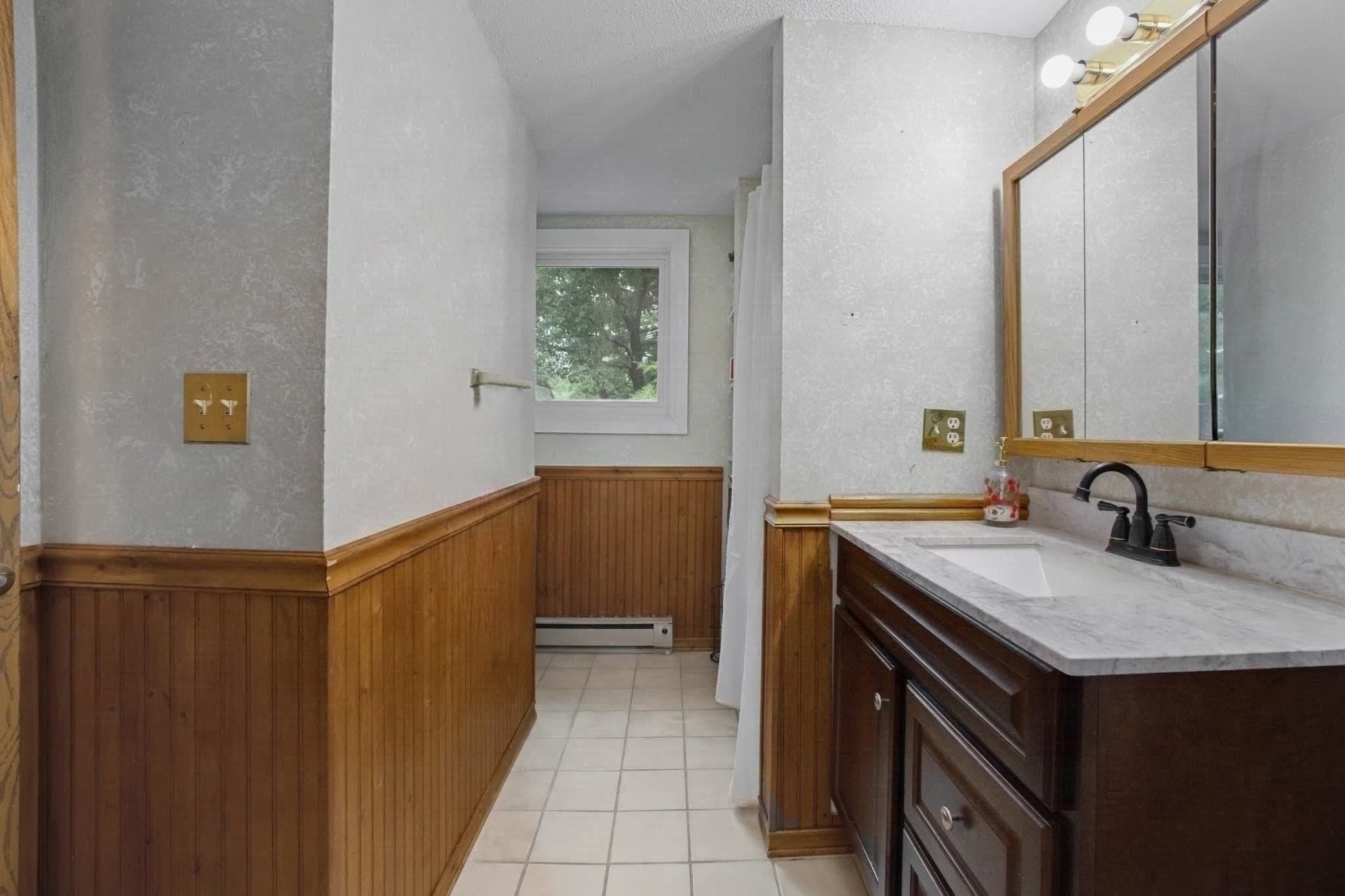 Condominium at 5 Highness Dr # 5, Uxbridge MA 01569, Uxbridge, photo 16 of 21