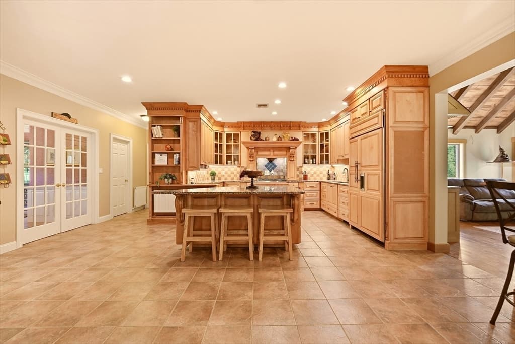 317 Linden St, Boylston MA 01505 photo 12