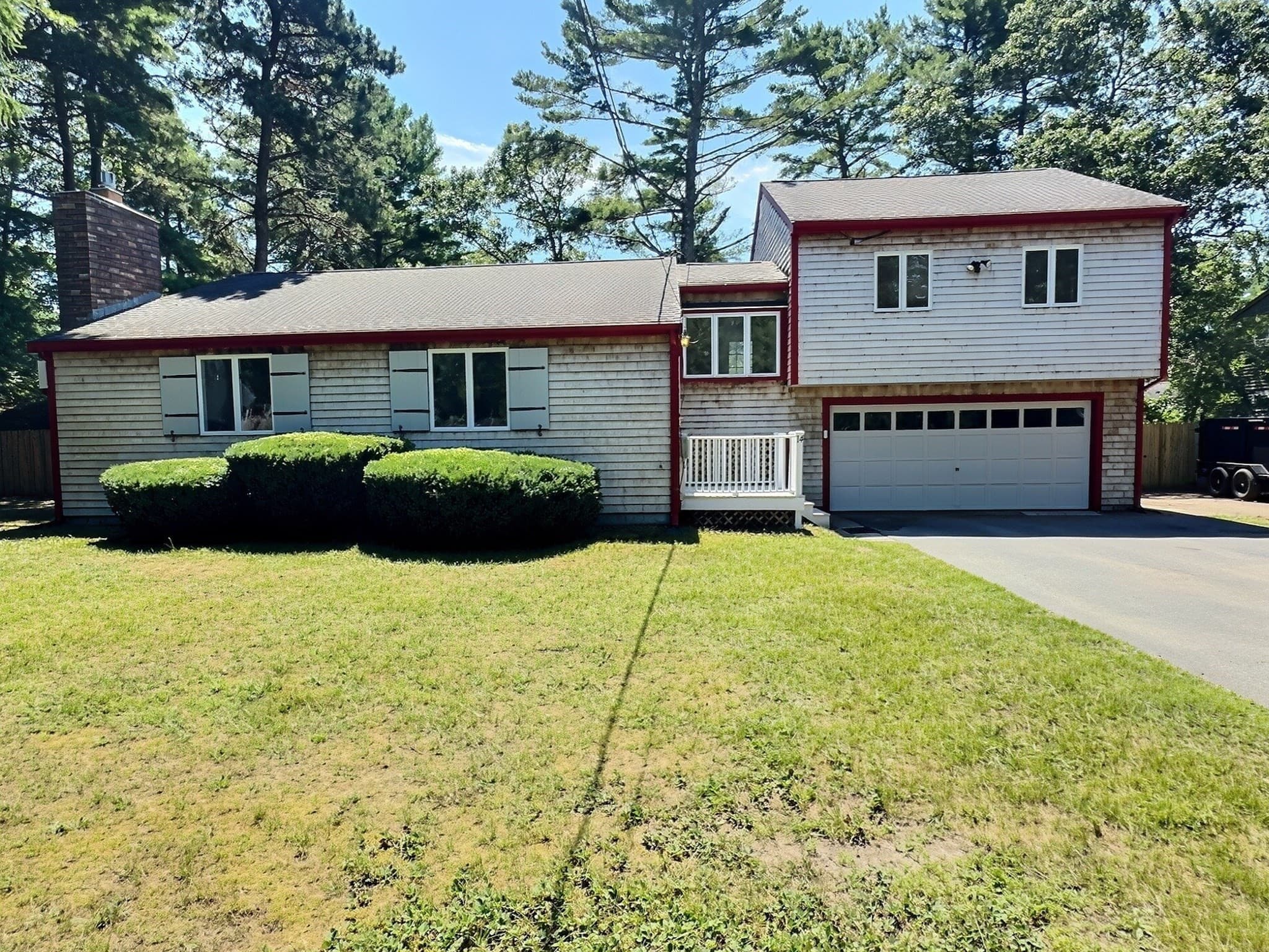 14 Milford St, Plymouth MA 02360