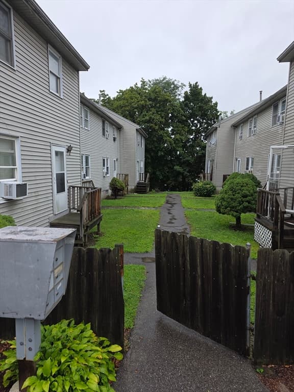 37 Wall St # 2C, Worcester MA 01604 photo 2