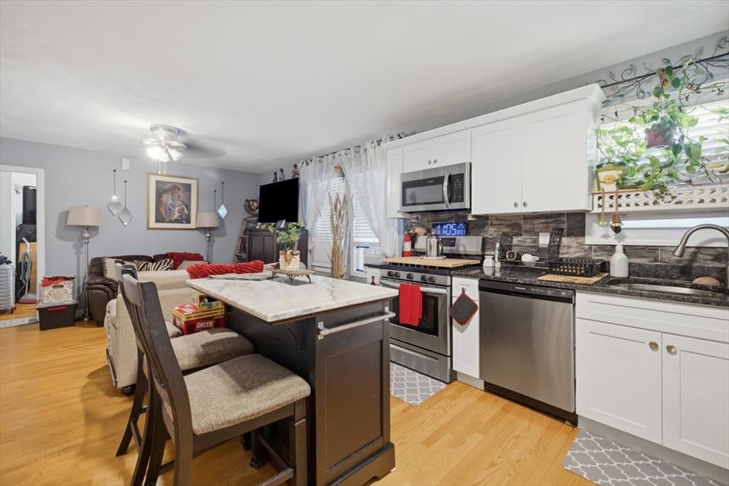20 Riverside Sq, Boston MA 02136 photo 6