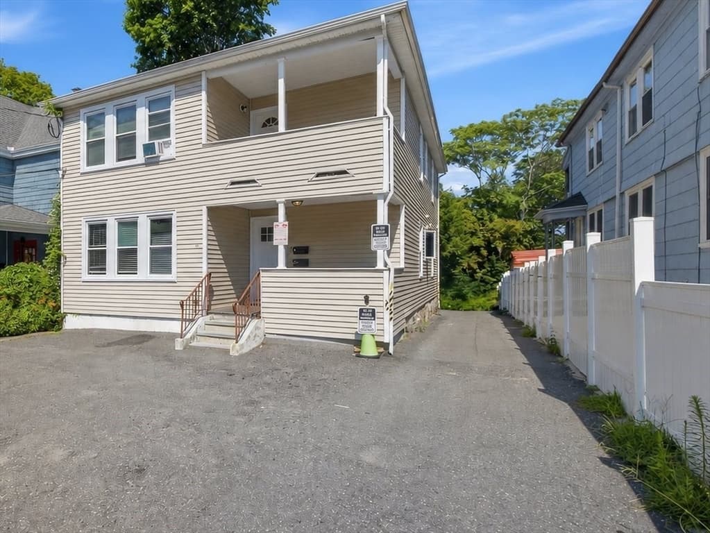 20 Riverside Sq, Boston MA 02136