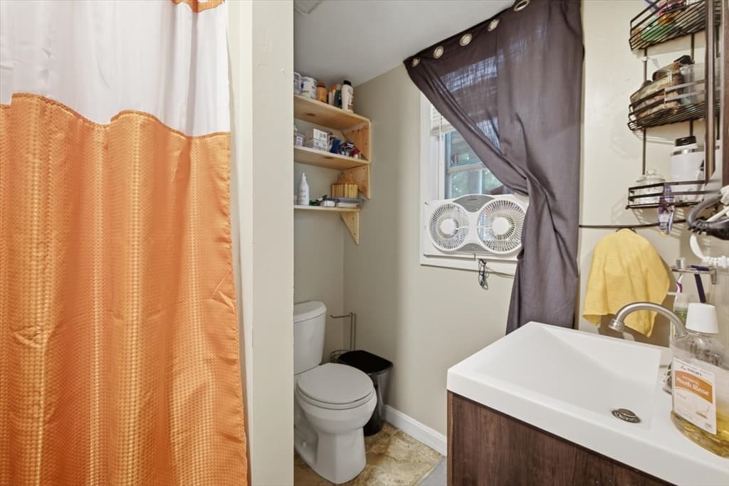 20 Riverside Sq, Boston MA 02136 photo 8