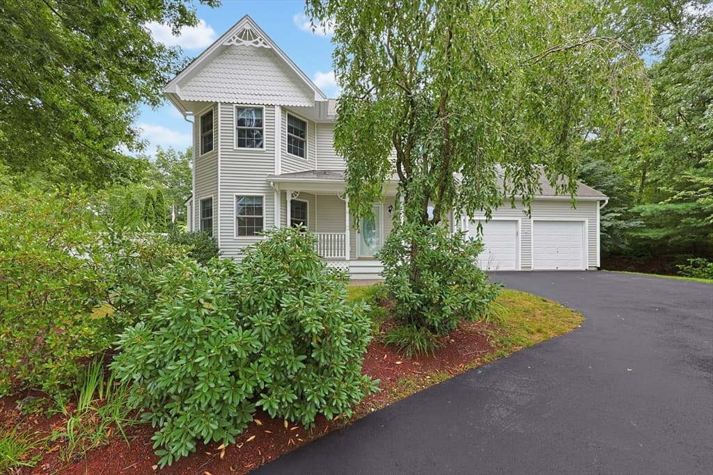 29 Brookside Avenue, Webster MA 01570 photo 2