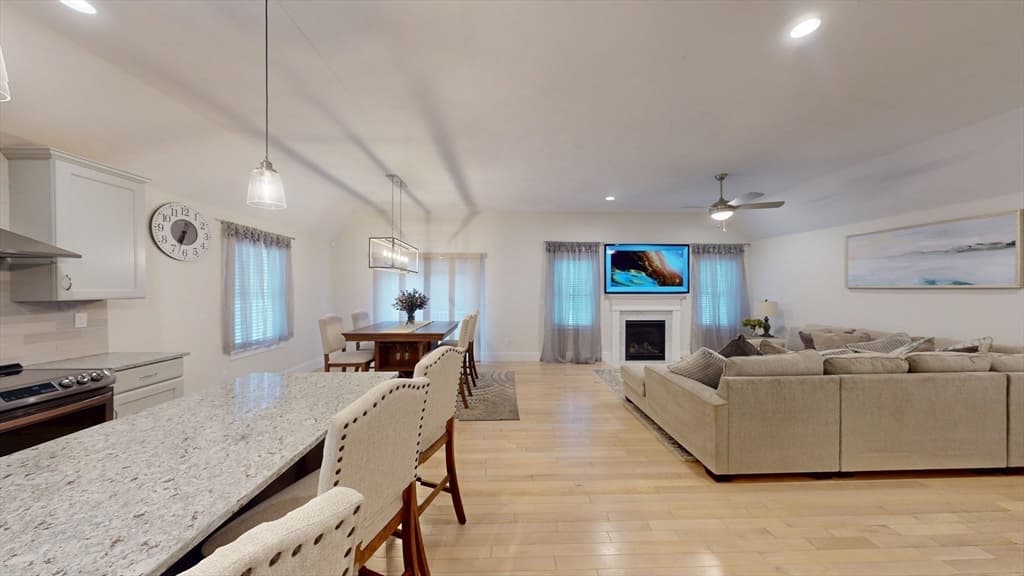 16 Wedge Drive, Lakeville MA 02347 photo 5