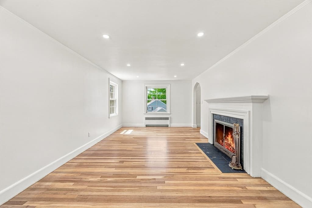 Single Family Residence at 49 Parkside Circle, Braintree MA 02184, photo 6 of 41