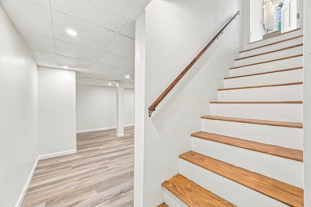 Single Family Residence at 49 Parkside Circle, Braintree MA 02184, photo 32 of 41