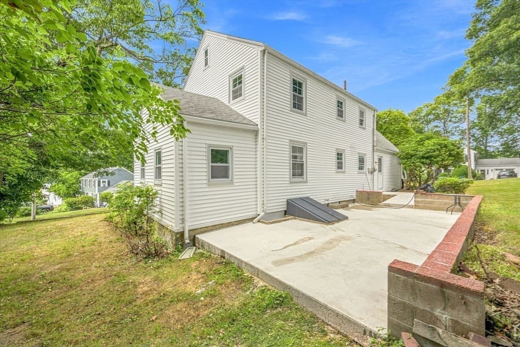 Single Family Residence at 49 Parkside Circle, Braintree MA 02184, photo 35 of 41
