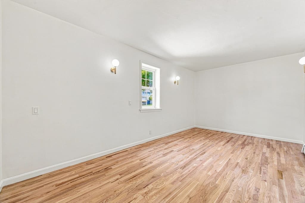 Single Family Residence at 49 Parkside Circle, Braintree MA 02184, photo 21 of 41