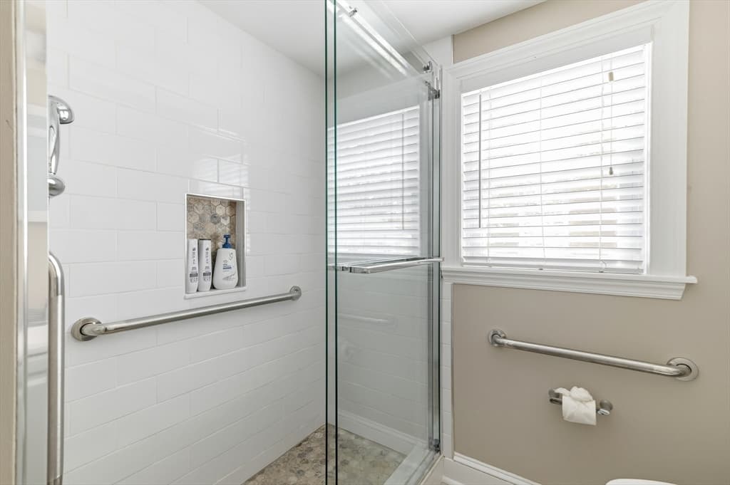 49 Edgeworth St, Weymouth MA 02189 photo 13