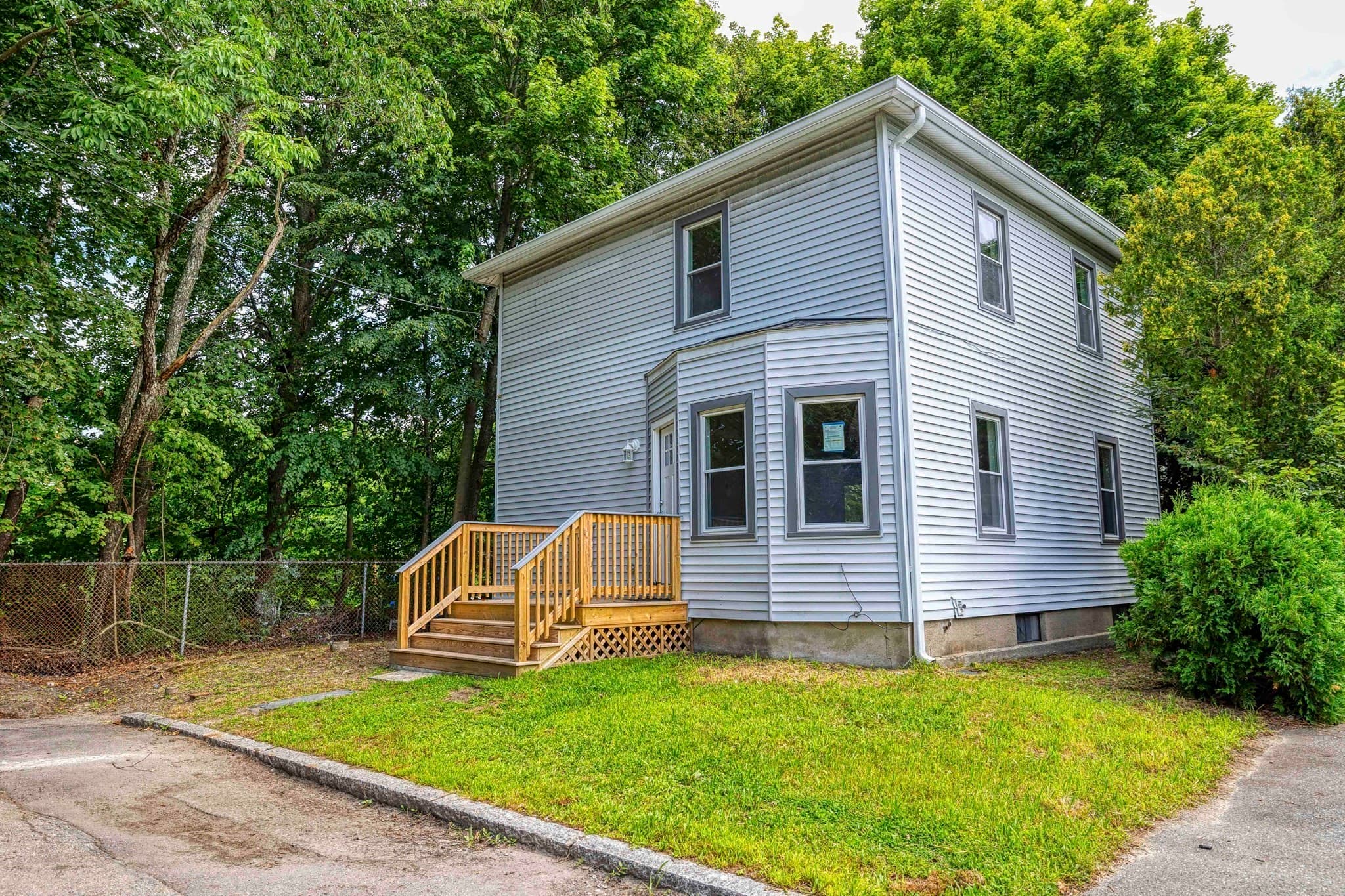 112 Dewolf St, New Bedford MA 02740