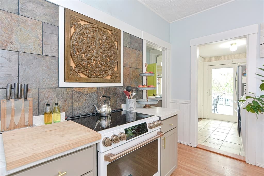 24 Main St, Upton MA 01568 photo 5