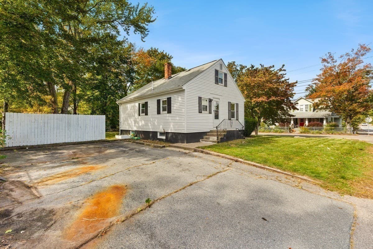 Single Family Residence at 26 Lamb St, Attleboro MA 02703, Attleboro, photo 24 of 25