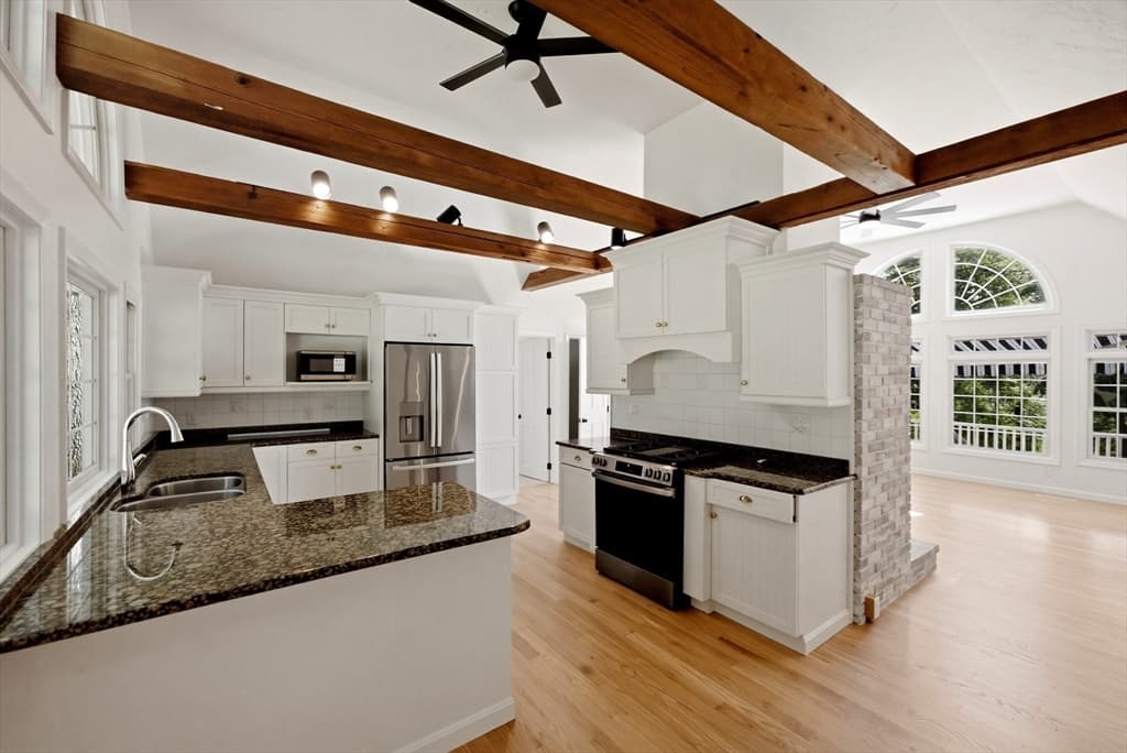 61 Clifford Rd, Plymouth MA 02360 photo 10