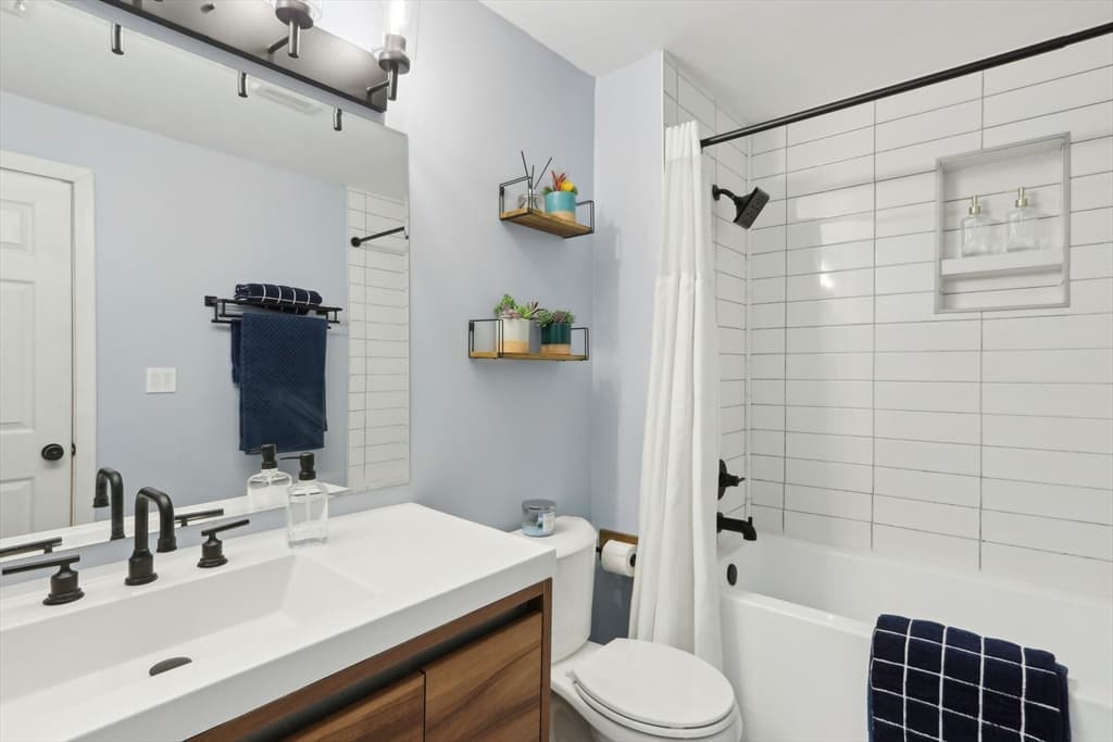 115 West Seventh # 3, Boston MA 02127 photo 4