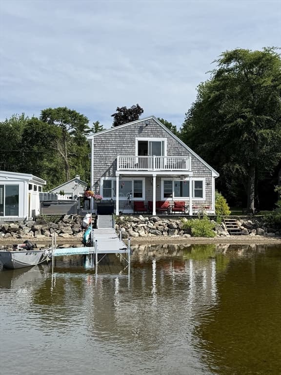 Single Family Residence at 145 Staples Shore Rd, Lakeville MA 02347, Lakeville, photo 7 of 33