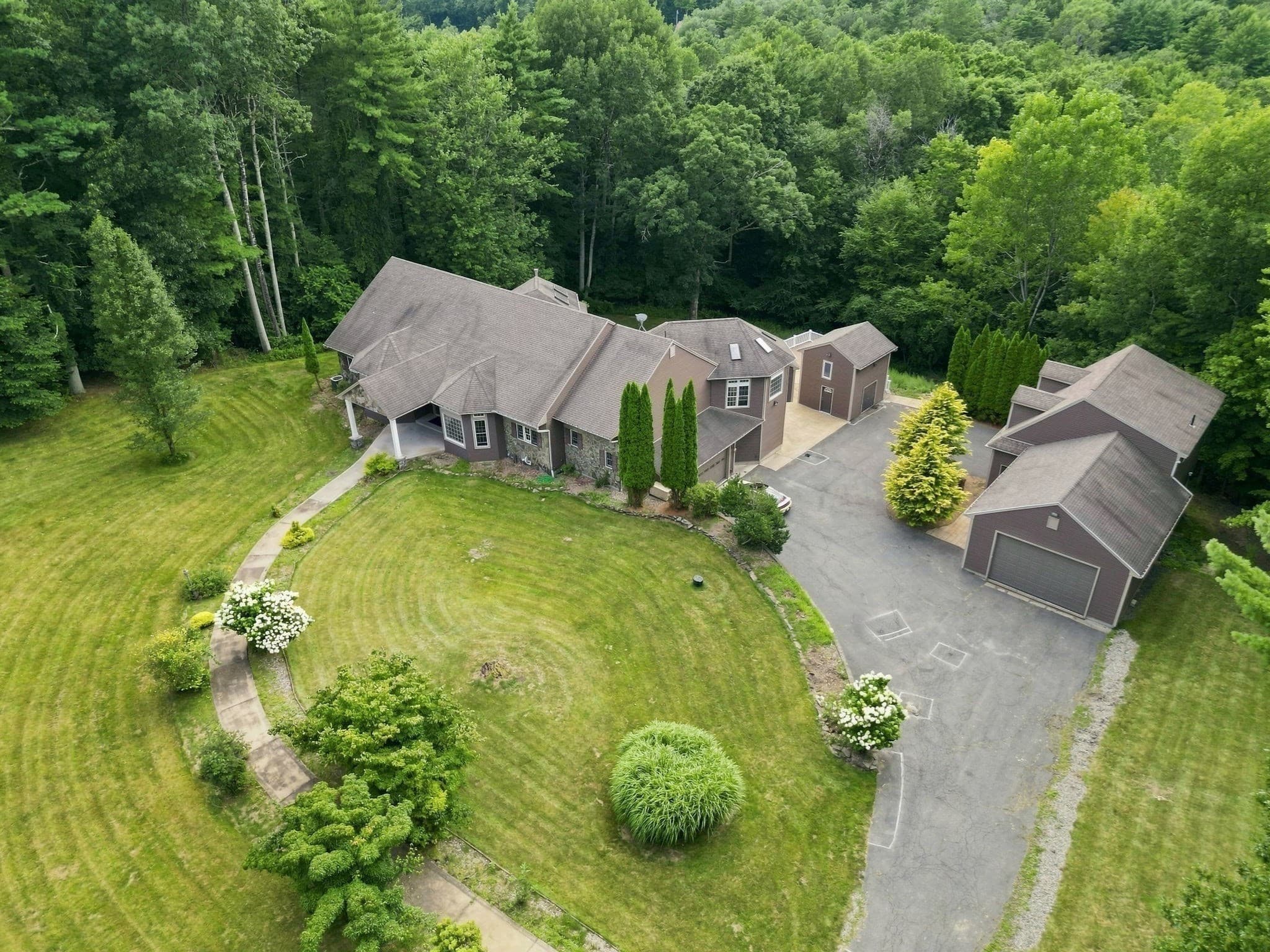 91 Ames Rd, Hampden MA 01036