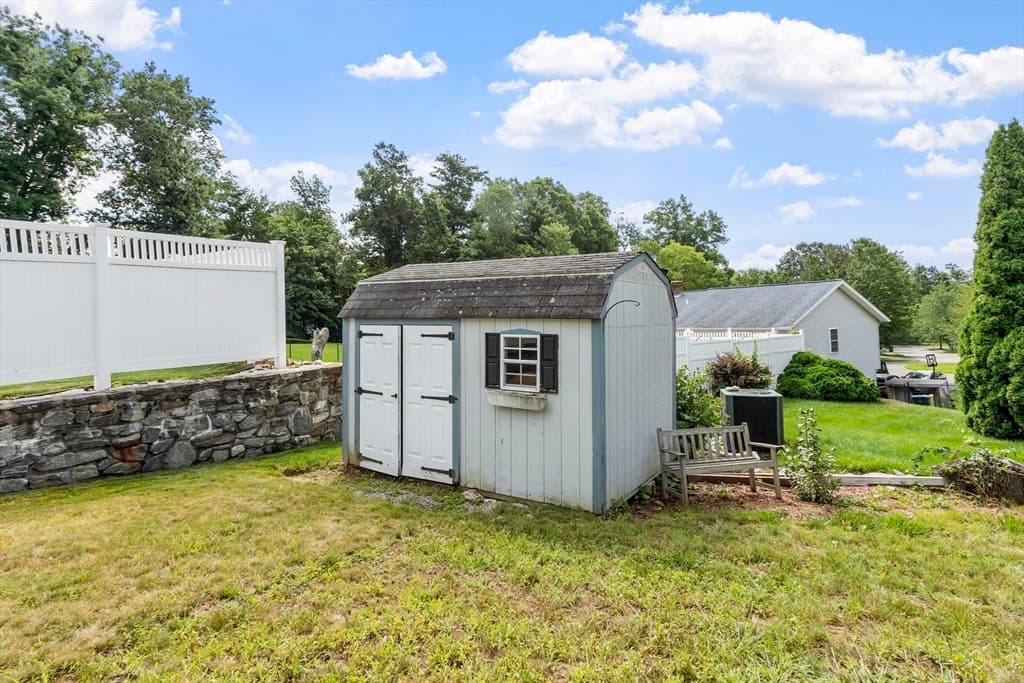 42 Pierce Farm Rd, Fitchburg MA 01420 photo 31