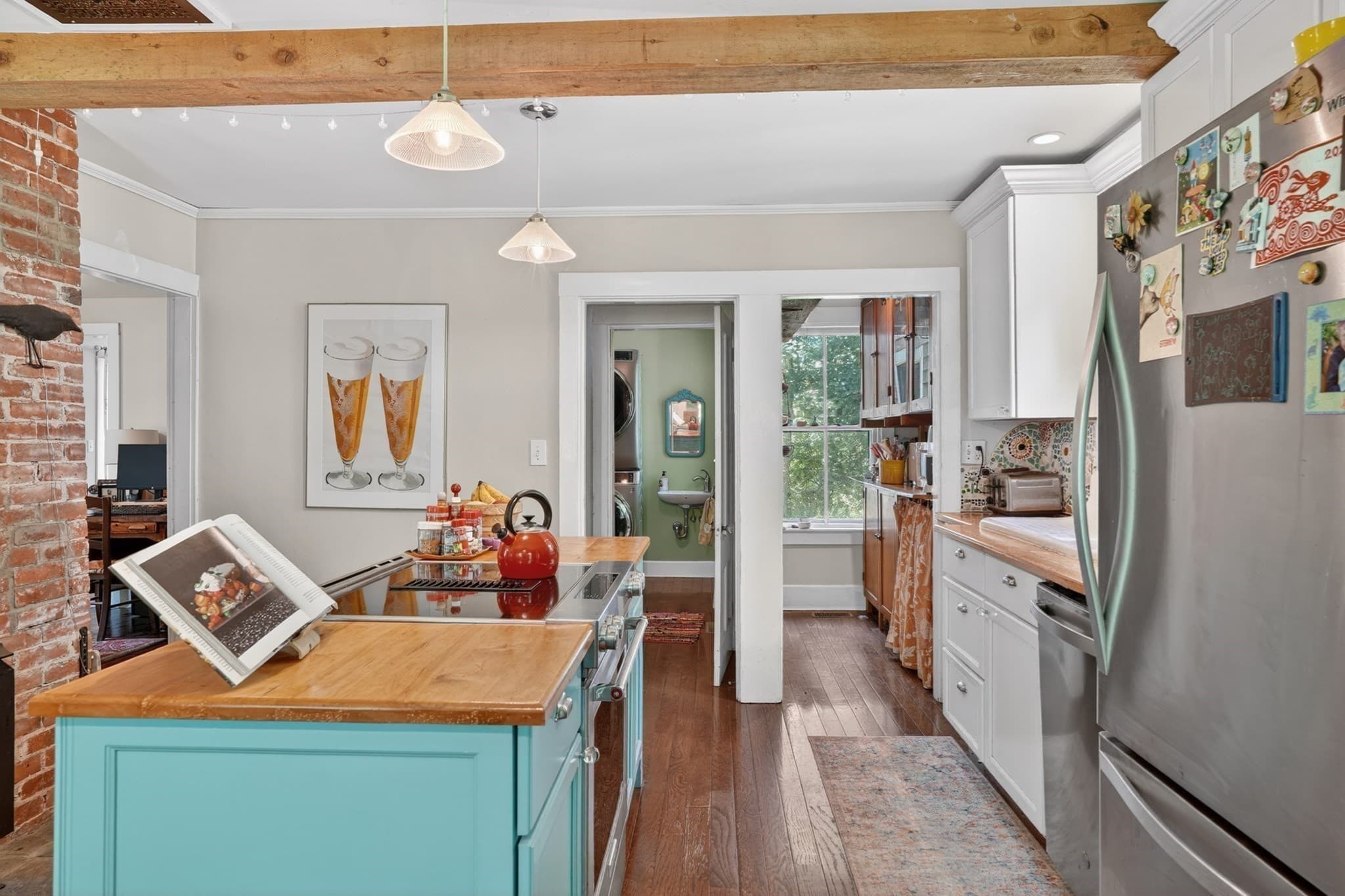 Single Family Residence at 41 Cook Road, Tisbury MA 02568, photo 5 of 26