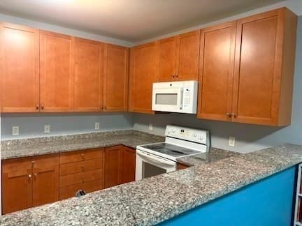 Condominium at 3 Harvest Dr # 207, North Andover MA 01845, photo 6 of 26