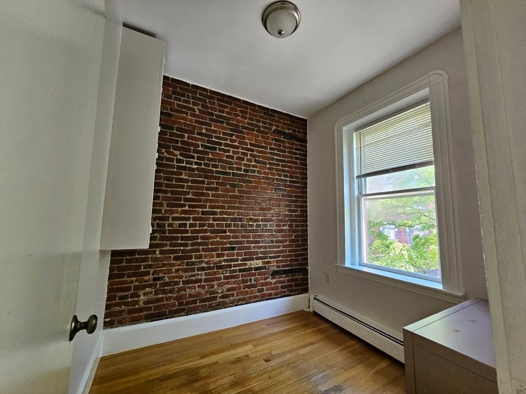 61 Phillips St # 3, Boston MA 02114 photo 11