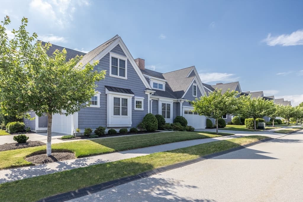 Condominium at 11 Tolland Way # 11, Framingham MA 01701, Framingham, photo 2 of 41