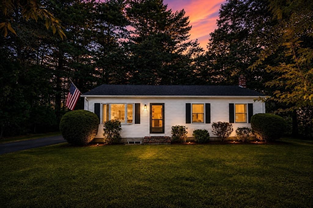 6 Keith Ave, Kingston MA 02364