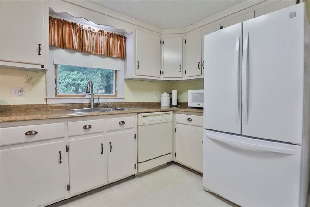 9 Candy Ln, Merrimack NH 03054 photo 37