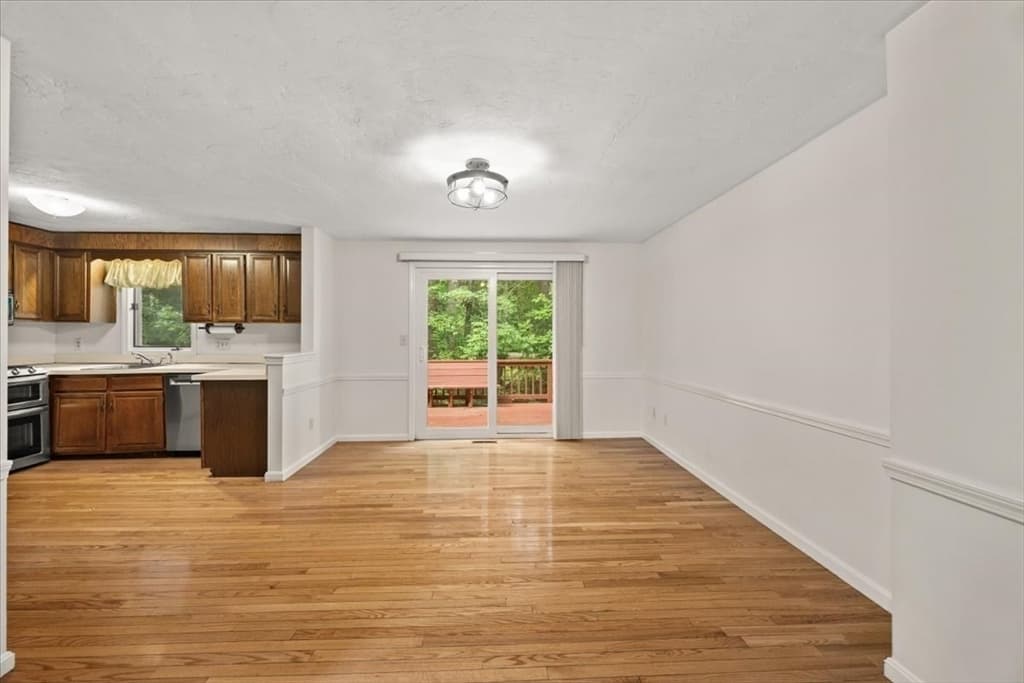 28 Camelot Ct # 28, Stoughton MA 02072 photo 9