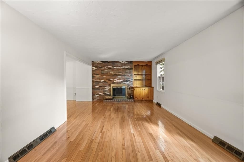28 Camelot Ct # 28, Stoughton MA 02072 photo 15