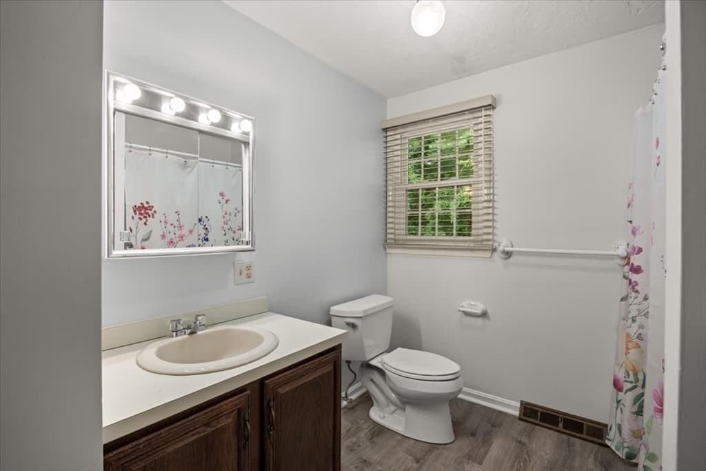 28 Camelot Ct # 28, Stoughton MA 02072 photo 25