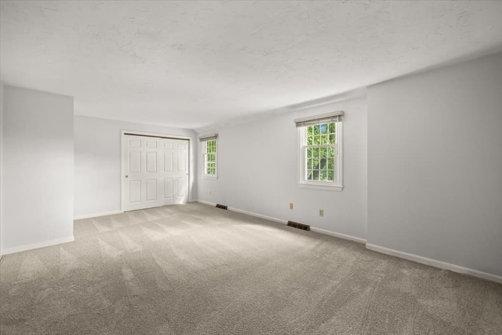 28 Camelot Ct # 28, Stoughton MA 02072 photo 21