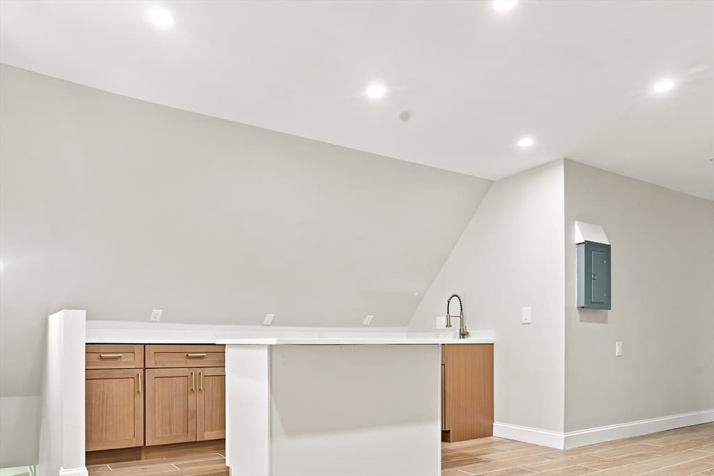 418 Ash St, Brockton MA 02301 photo 17