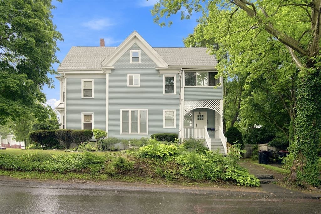 418 Ash St, Brockton MA 02301 photo 3