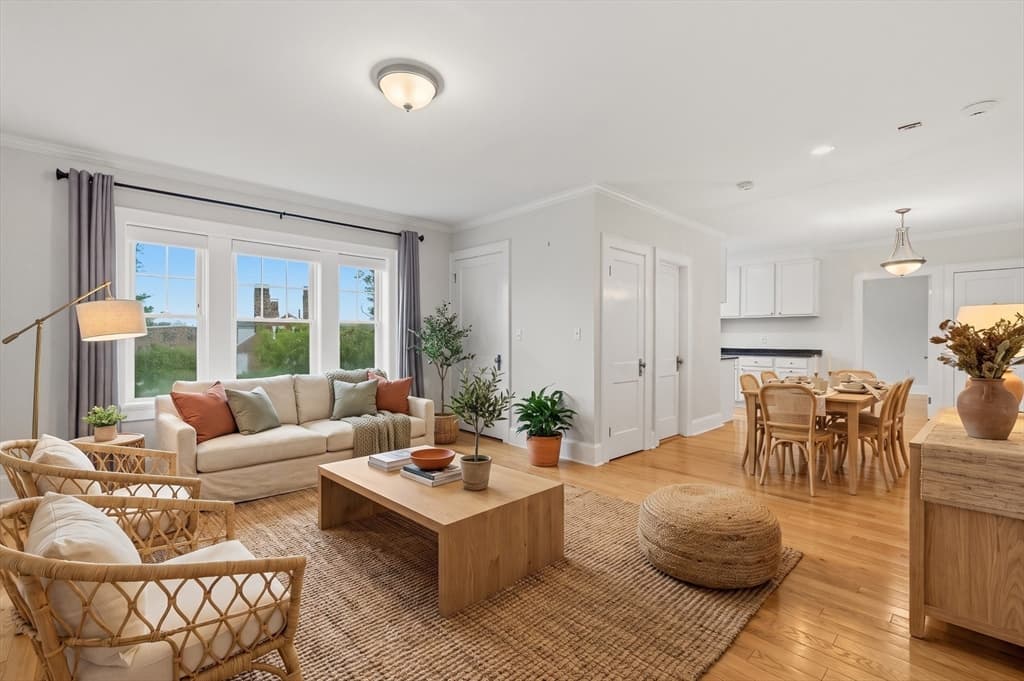 21 Bradlee Rd # 32, Medford MA 02155