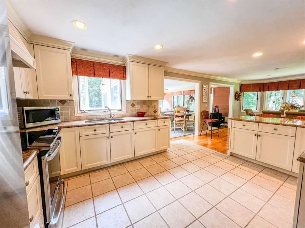 26 Liberty Hill Drive, Blackstone MA 01504 photo 11