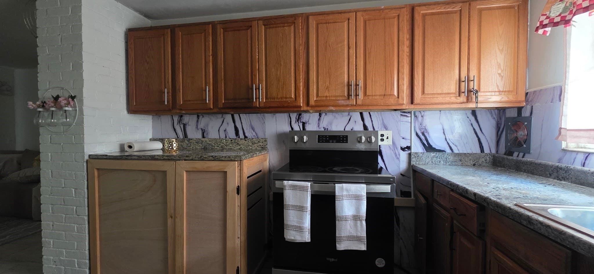 Single Family Residence at 126 Lynn Rd, Brockton MA 02302, photo 4 of 25