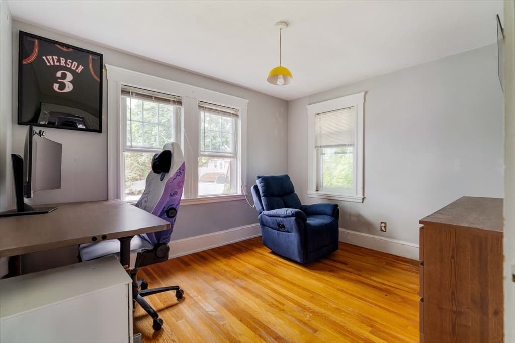 27 Pitcher Ave, Medford MA 02155 photo 17