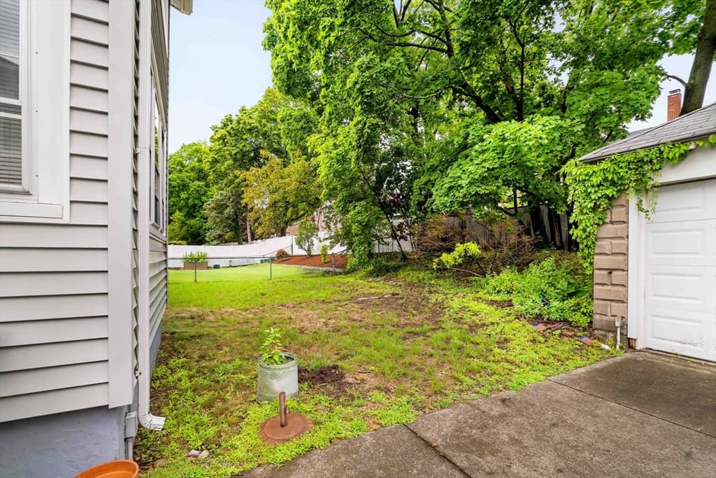 27 Pitcher Ave, Medford MA 02155 photo 20