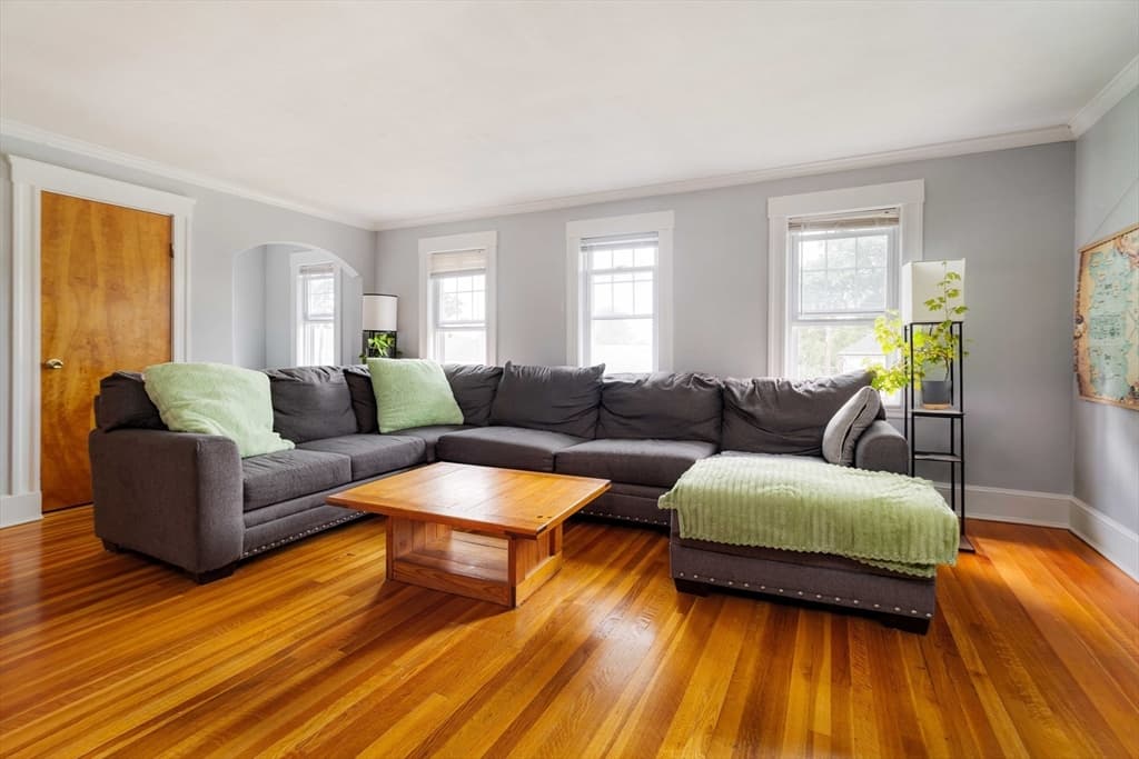 27 Pitcher Ave, Medford MA 02155 photo 10