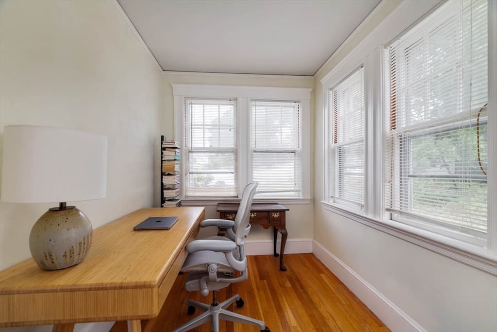 27 Pitcher Ave, Medford MA 02155 photo 8